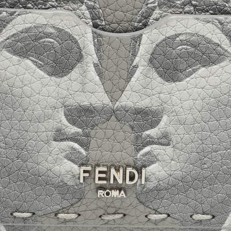 Pre Owned Fendi Head Of A Goddess Print Grey Selleria Leather Zip Card Case
