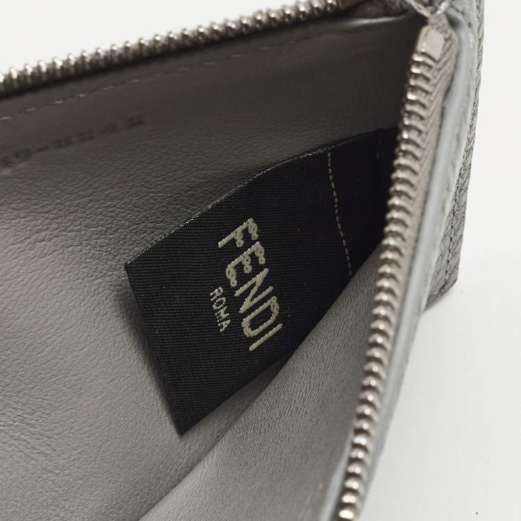 Pre Owned Fendi Head Of A Goddess Print Grey Selleria Leather Zip Card Case