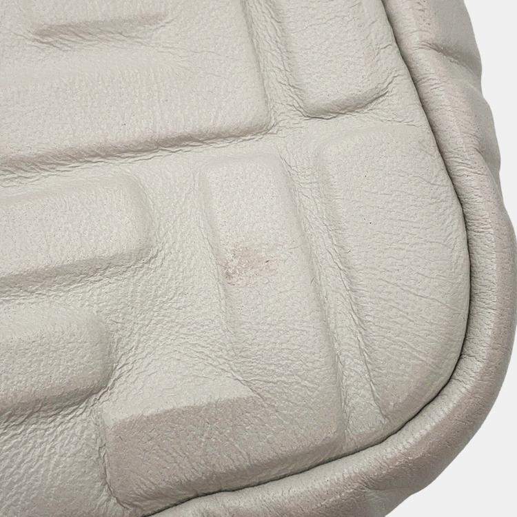 Pre Owned Fendi Baguette White Leather