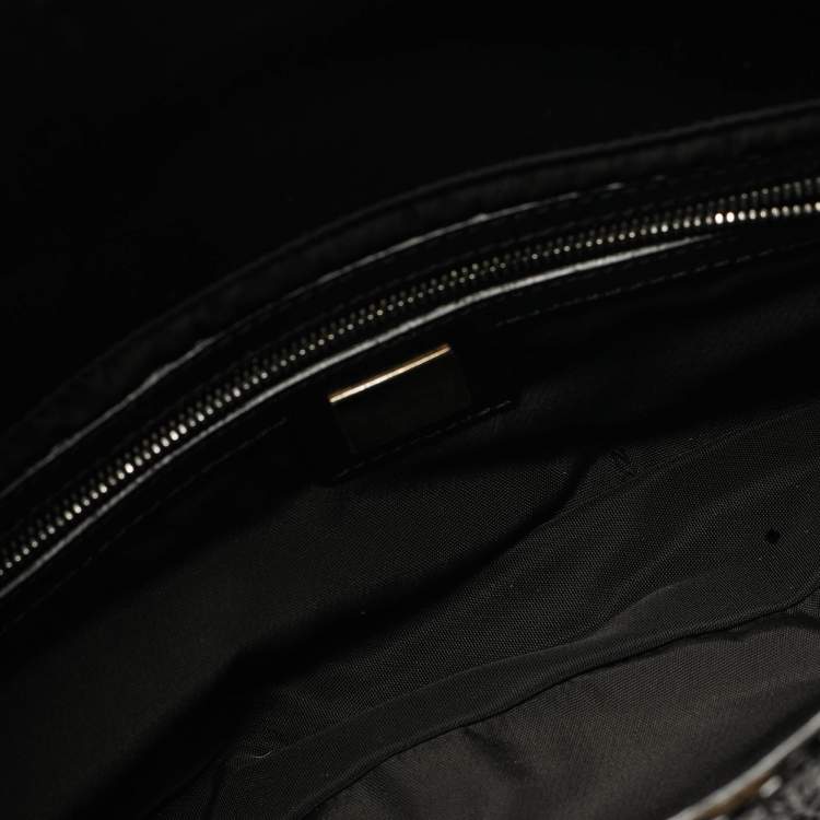 مملوكة مسبقًا Fendi Baguette Black Beaded and Leather Flap Bag