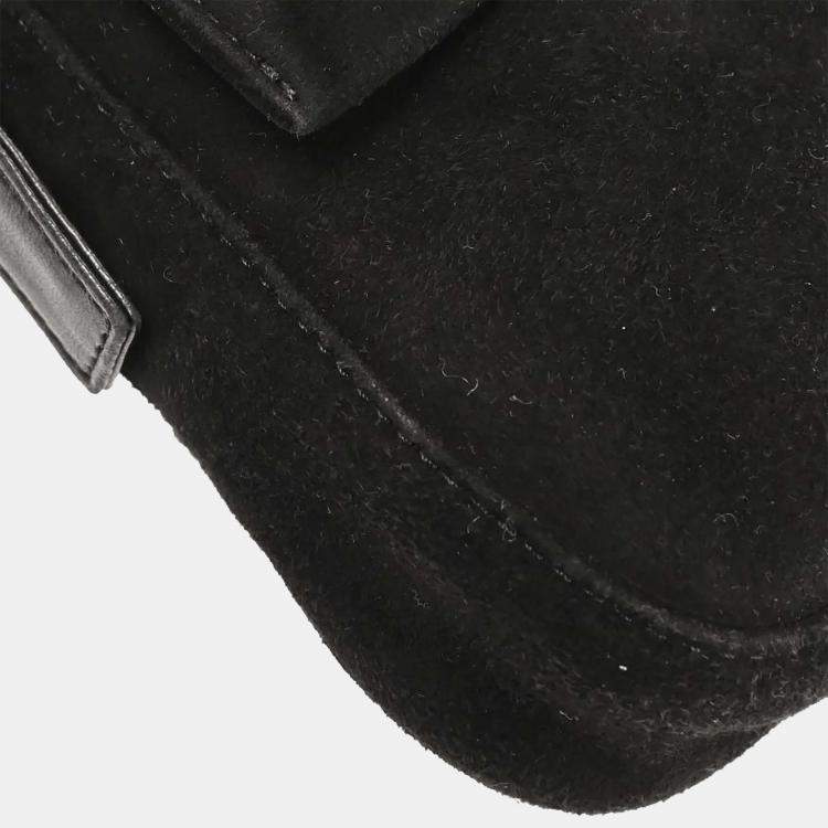 Pre Owned Fendi Black Suede Baguette Handbag