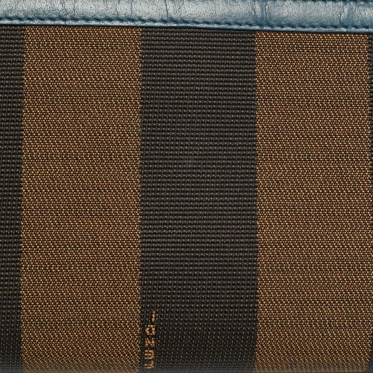 مملوكة مسبقًا Fendi Blue/Tobacco Pequin Canvas Zip Around Wallet