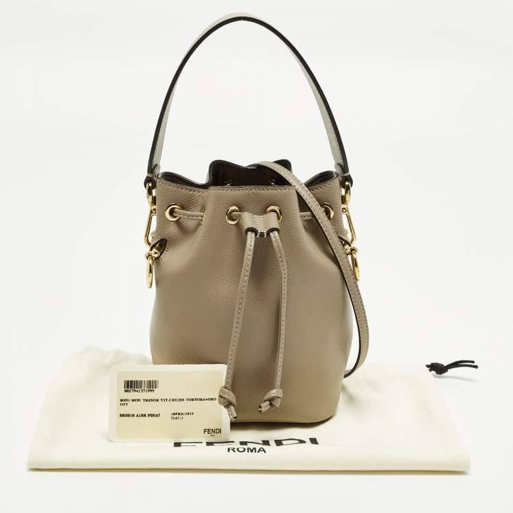 Pre Owned Fendi Mon Tresor Mini Beige Leather Bucket Bag