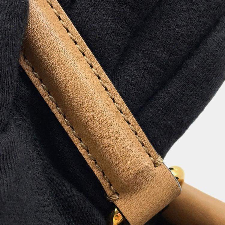 مملوكة مسبقًا Fendi Peekaboo Brown Leather Size Regular