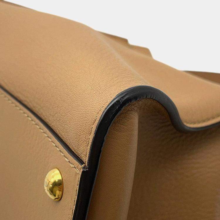 مملوكة مسبقًا Fendi Peekaboo Brown Leather Size Regular