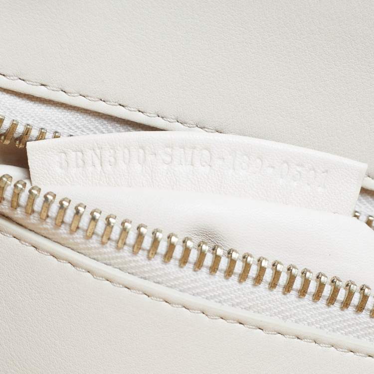 مملوكة مسبقًا Fendi Peekaboo Iconic Large Navy Blue Leather Essentially Top Handle Bag