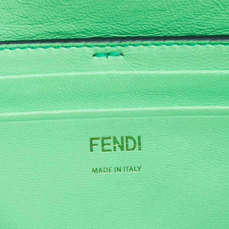 مملوكة مسبقًا Fendi Baguette Mini Beige Leather Shoulder Bag