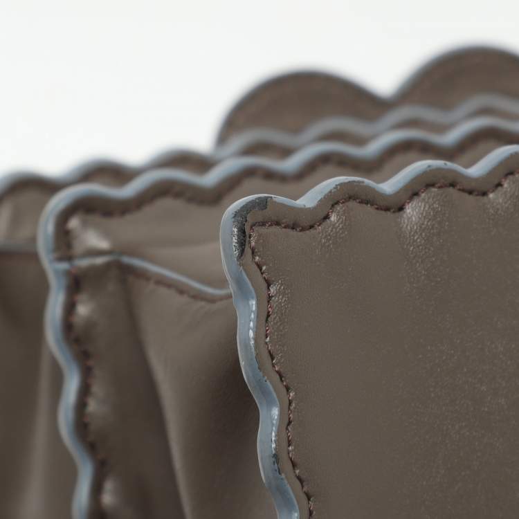 Pre Owned Fendi Scalloped Kan I Medium Dark Beige Leather Shoulder Bag