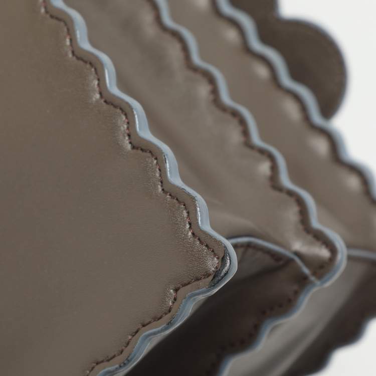 Pre Owned Fendi Scalloped Kan I Medium Dark Beige Leather Shoulder Bag