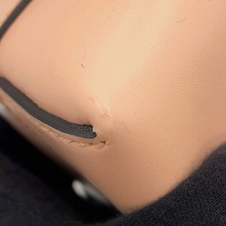 Pre Owned Fendi By The Way Jasmin Flower Leather Size Small