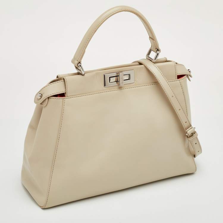 Pre Owned Fendi Peekaboo Cream Medium Leather Top Handle Bag