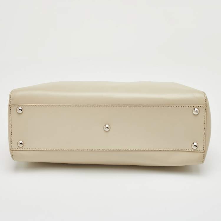 Pre Owned Fendi Peekaboo Cream Medium Leather Top Handle Bag