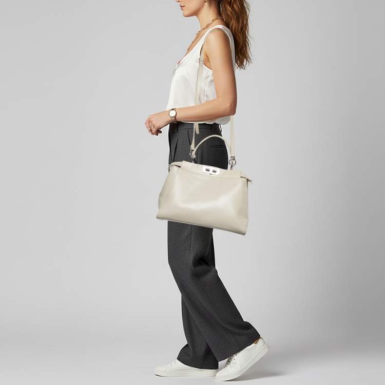 Pre Owned Fendi Peekaboo Cream Medium Leather Top Handle Bag