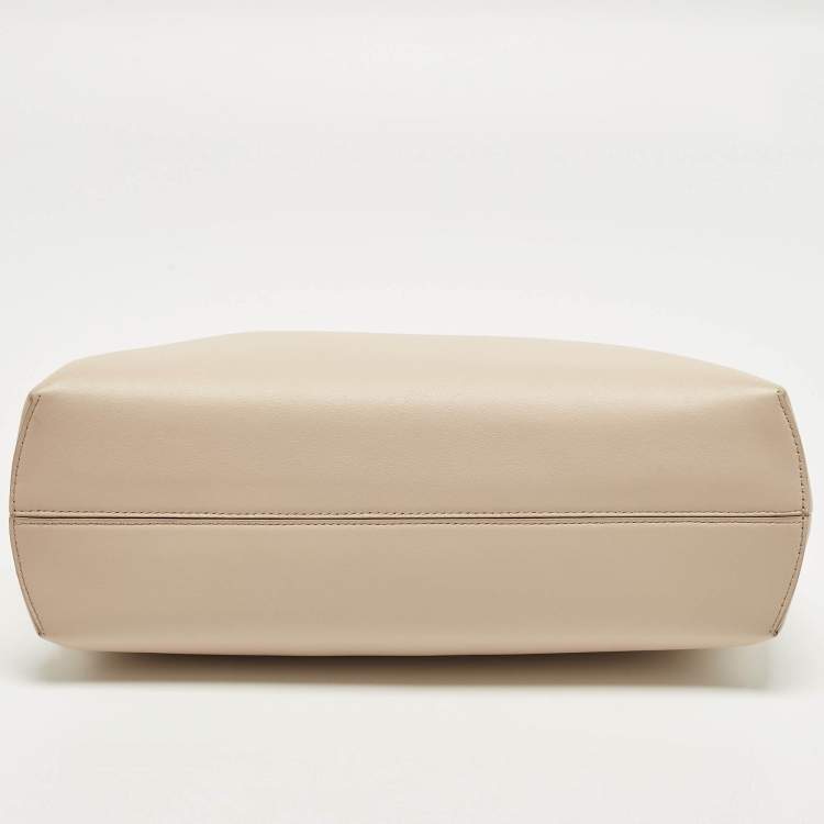 Pre Owned Fendi First Medium Beige Leather Shoulder Bag