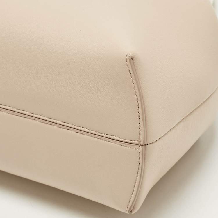 Pre Owned Fendi First Medium Beige Leather Shoulder Bag