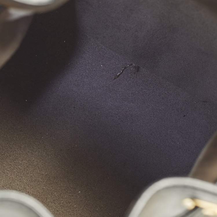 مملوكة مسبقًا Fendi Mon Tresor Mini Black Leather Studded Bucket Bag