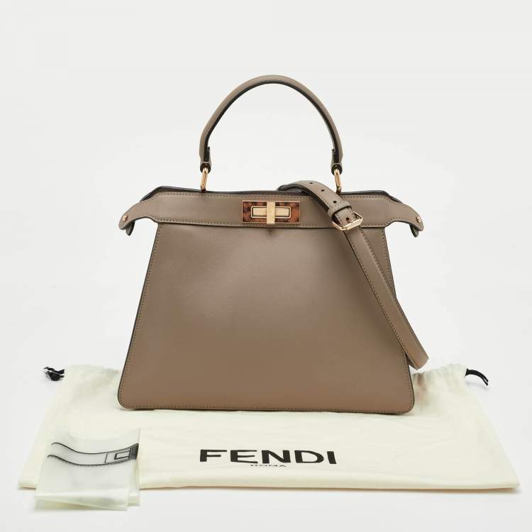 Pre Owned Fendi Peekaboo Iseeu Medium Beige Leather Top Handle Bag