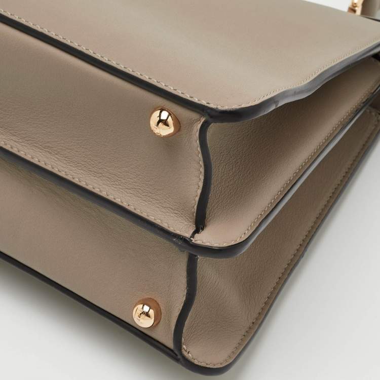 Pre Owned Fendi Peekaboo Iseeu Medium Beige Leather Top Handle Bag