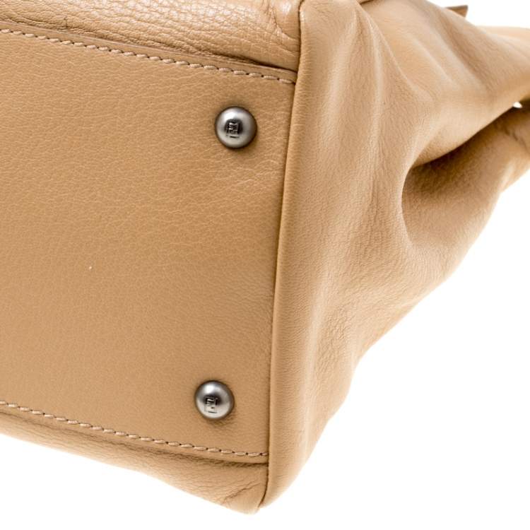Pre Owned Fendi Beige Leather Large Peekaboo Top Handle Bag