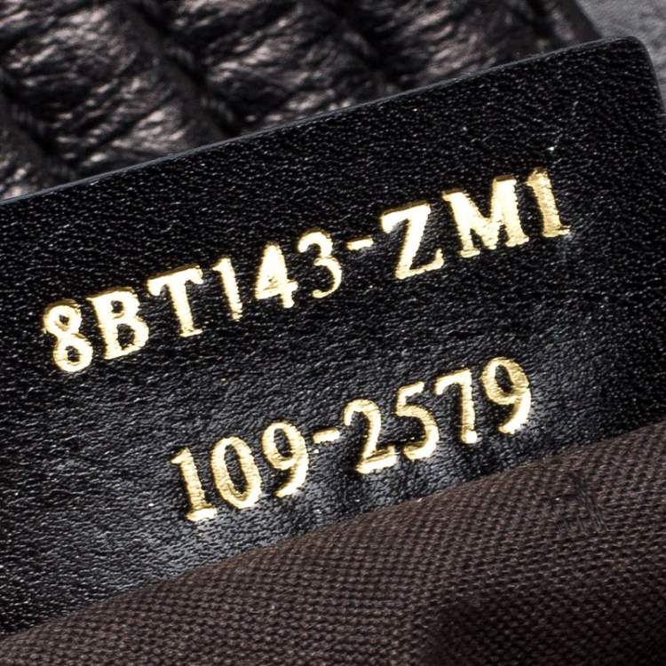Pre Owned Fendi Black Leather Maxi Baguette Flap Shoulder Bag