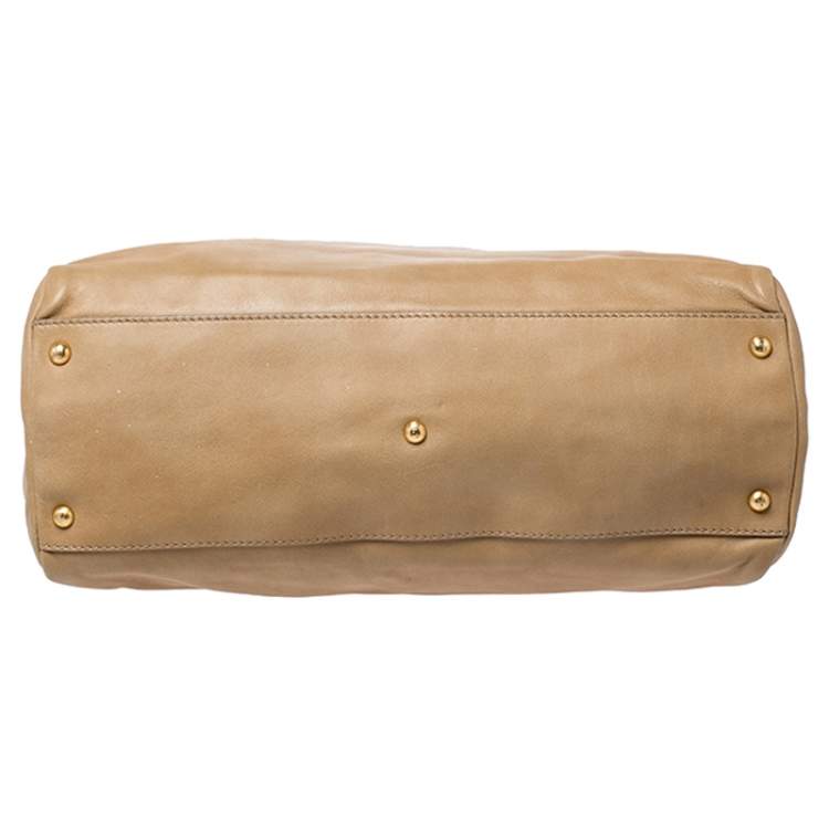 مم�لوكة مسبقًا Fendi Beige Leather Large Peekaboo Top Handle Bag