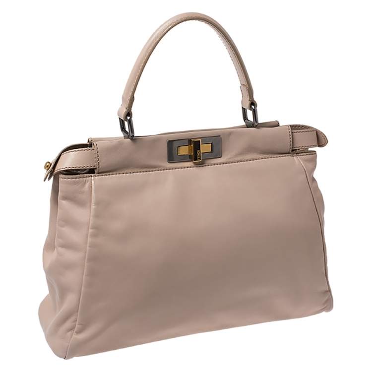 Pre Owned Fendi Nude Leather Medium Peekaboo Top Handle Bag