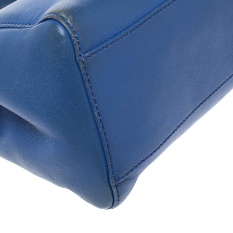 مملوكة مسبقًا Fendi Blue Leather Mini Peekaboo Top Handle Bag
