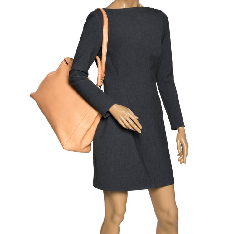 Pre Owned Fendi Peach Selleria Leather Large Peekaboo Top Handle Bag