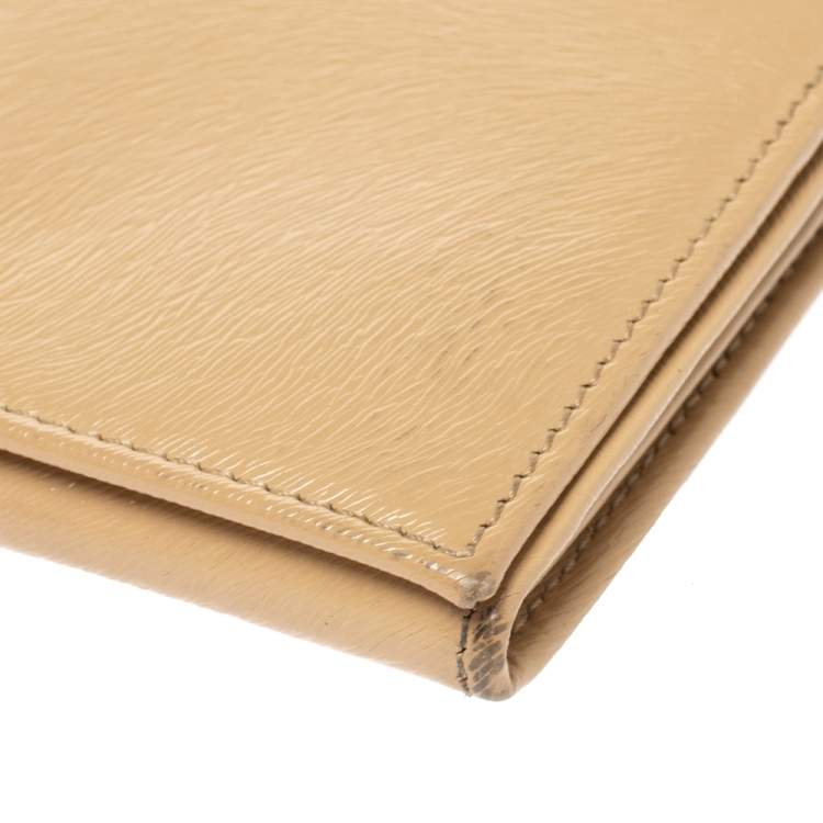 Pre Owned Fendi Beige Patent Leather Logo Flap Continental Wallet