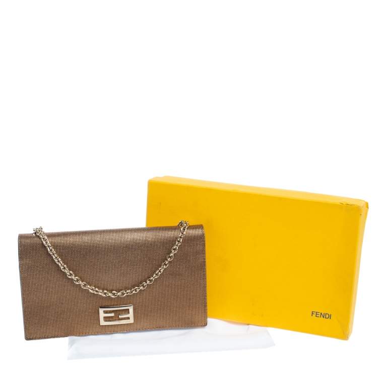 Pre Owned Fendi Gold Mesh Effect Leather FF Wallet On Chain