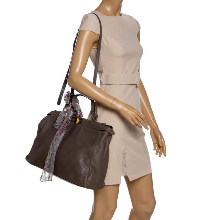 Pre Owned Fendi Grey Leather Large Peekaboo Top Handle Bag