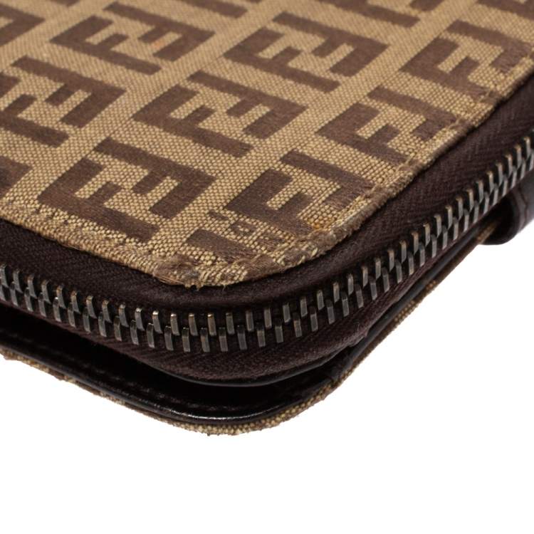 Pre Owned Fendi Beige/Brown Zucchino Canvas and Leather Compact Wallet
