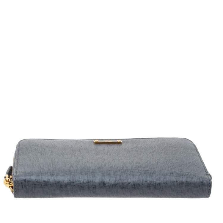 Pre Owned Fendi Grey Leather Zip Around Continental Wallet