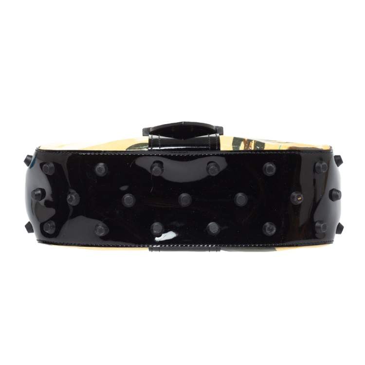مملوكة مسبقًا Fendi Black/Beige Printed Patent Leather Baguette Bag