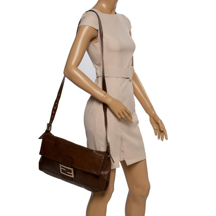 Pre Owned Fendi Brown Leather Large Mamma Baguette Shoulder Bag