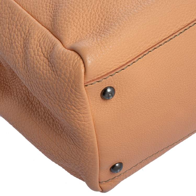 Pre Owned Fendi Peach Selleria Leather Large Peekaboo Top Handle Bag