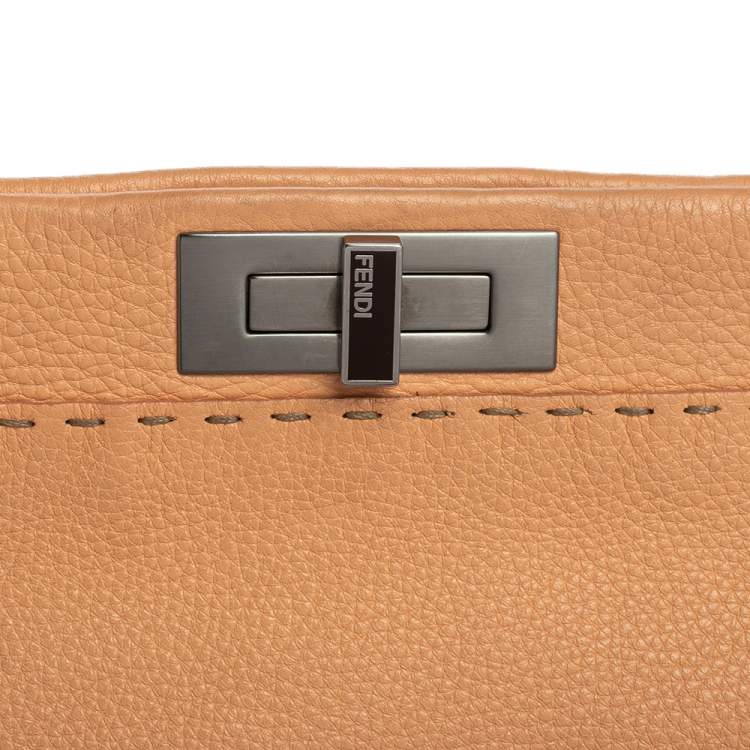 Pre Owned Fendi Peach Selleria Leather Large Peekaboo Top Handle Bag