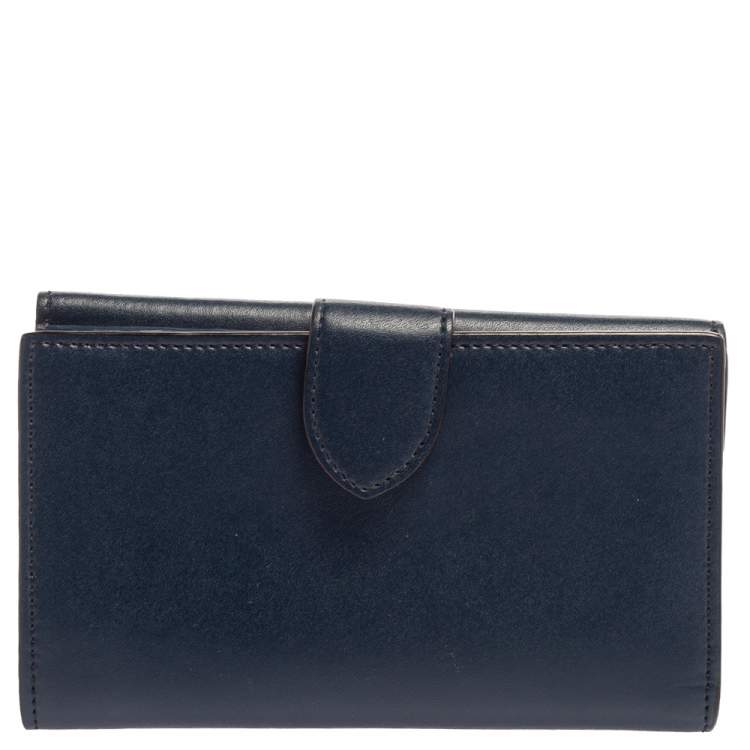 Pre Owned Fendi Blue Leather By The Way Compact Wallet