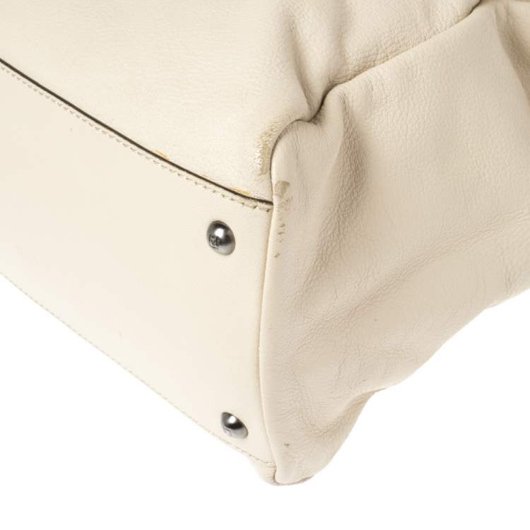 Pre Owned Fendi Cream Leather Large Peekaboo Top Handle Bag