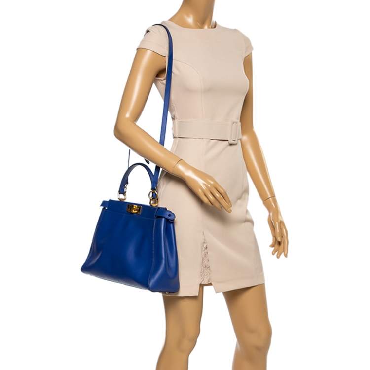 مملوكة مسبقًا Fendi Blue Leather Medium Peekaboo Top Handle Bag