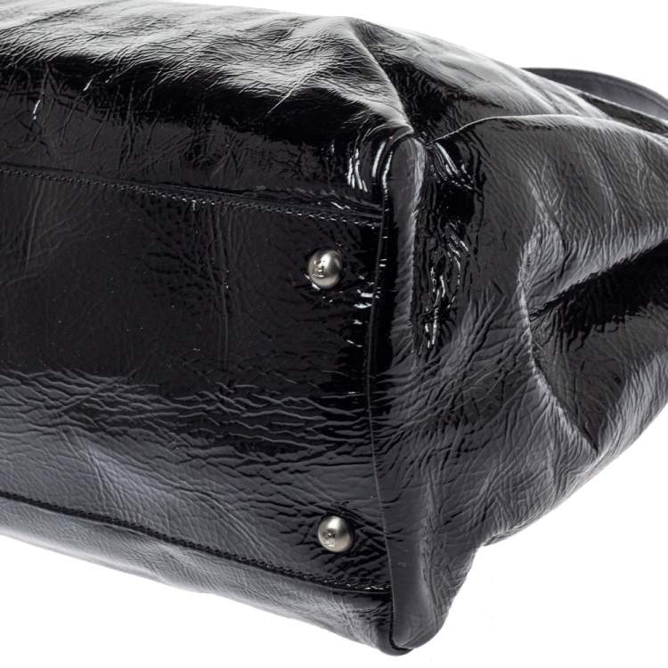 Pre Owned Fendi Black Patent Leather Large Peekaboo Top Handle Bag