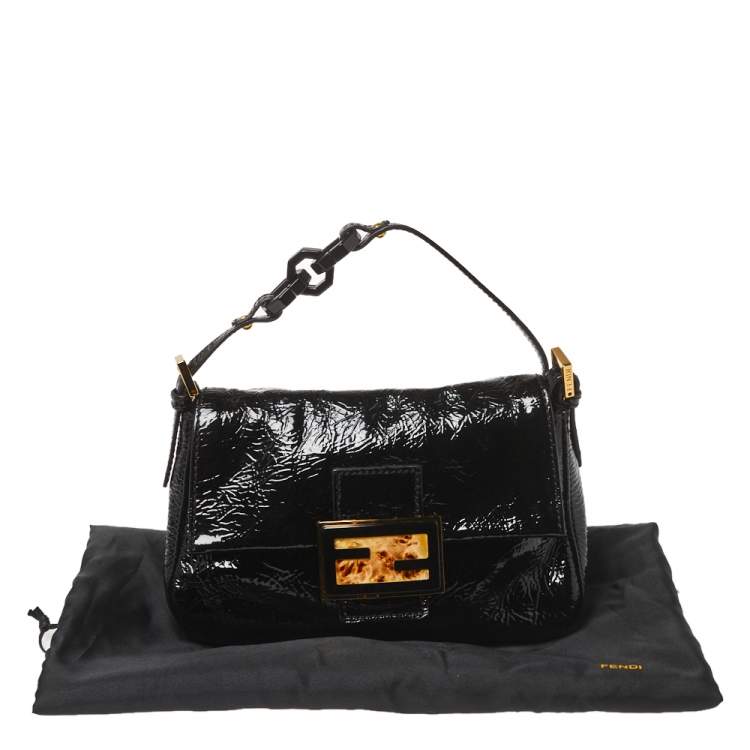 Pre Owned Fendi Black Patent Leather Baguette Shoulder Bag