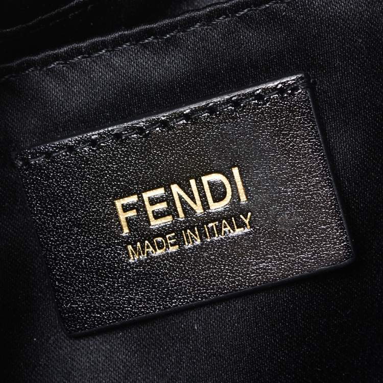 Pre Owned Fendi Black Patent Leather Baguette Shoulder Bag
