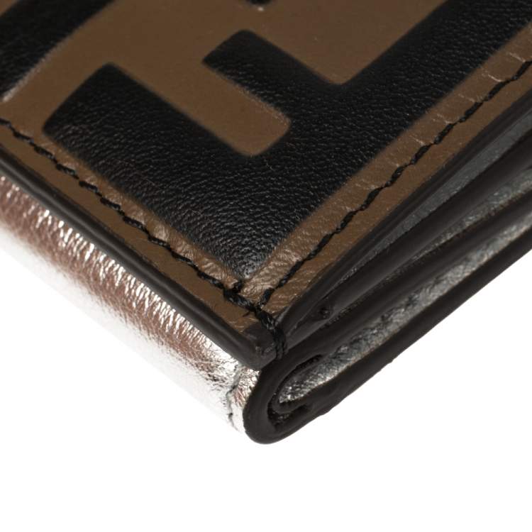 مملوكة مسبقًا Fendi Silver/Tobacco Zucca Leather Micro F Trifold Wallet