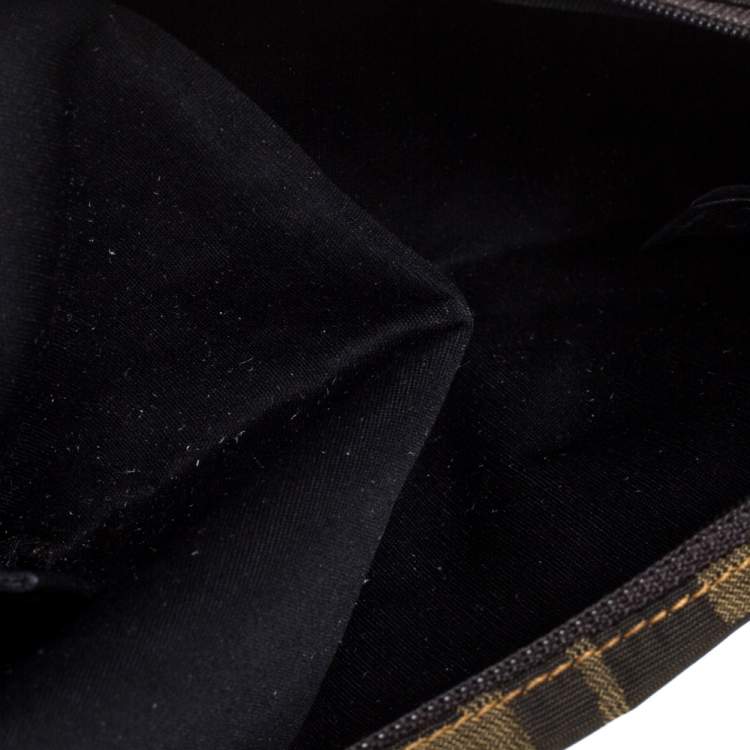 مملوكة مسبقًا Fendi Tobacco Zucca Canvas Pouch