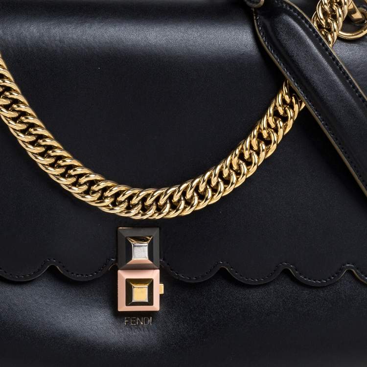 Pre Owned Fendi Black Leather Kan I Scalloped Crossbody Bag
