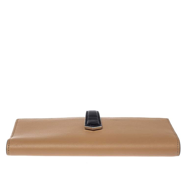 Pre Owned Fendi Beige/Black Leather Flap Continental Wallet