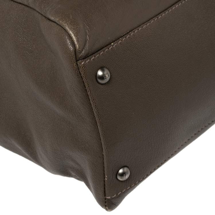 Pre Owned Fendi Olive Green Leather Large Peekaboo Top Handle Bag