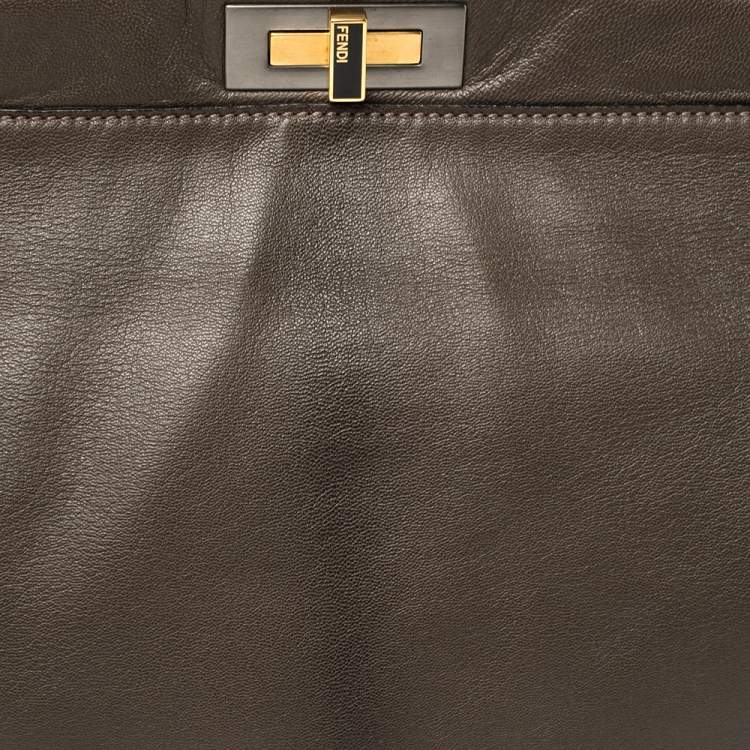 Pre Owned Fendi Olive Green Leather Large Peekaboo Top Handle Bag