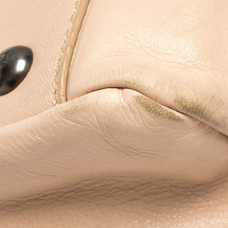 Pre Owned Fendi Beige Leather Large Peekaboo Top Handle Bag
